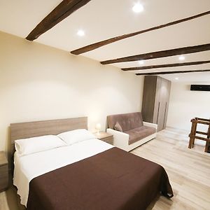 Chambre Standarde Familiale Lit King-Size
